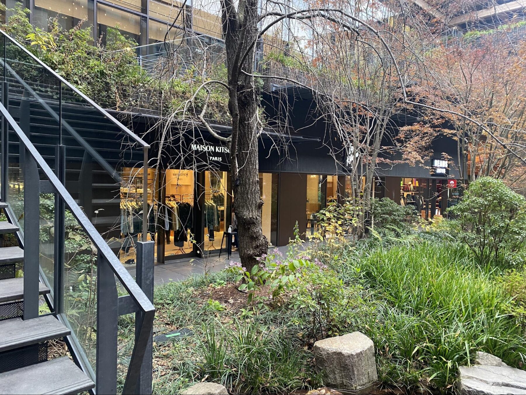 【烏丸御池】cafe kitsune｜新風館の中にあるお洒落なカフェで素敵な時間を過ごそう ここと｜滋賀・京都のローカルメディア