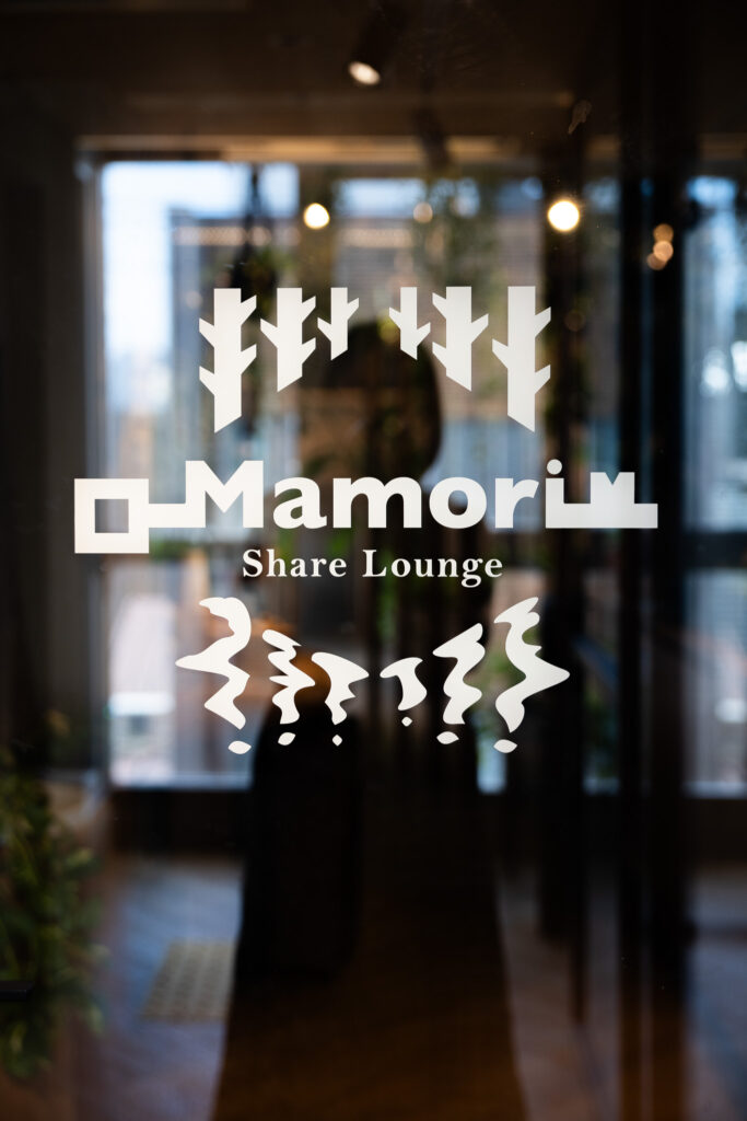 コワーキングShare Lounge Kyoto Mamoriのドア